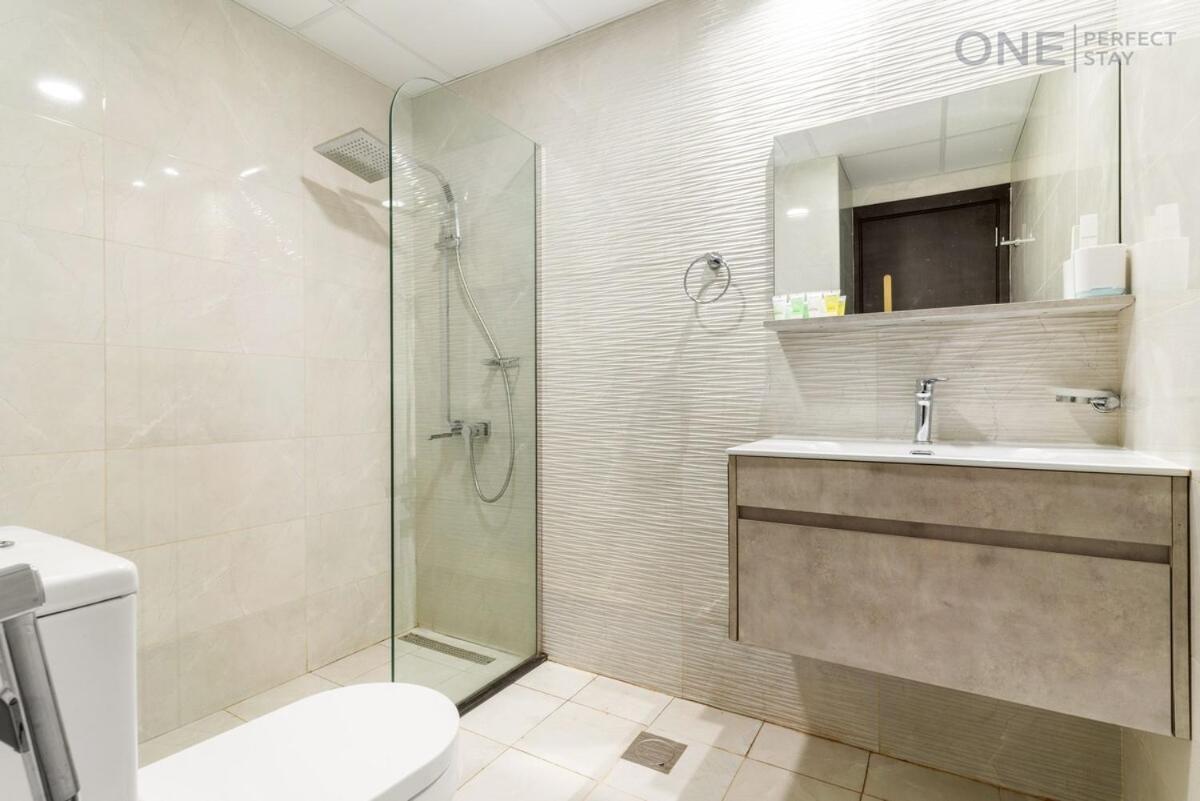 Apartment Stylish & Peaceful 1br In Arjan With Pool And Gym